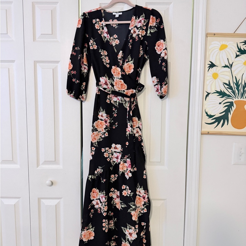 Bar III Black Floral Long Sleeve Dress